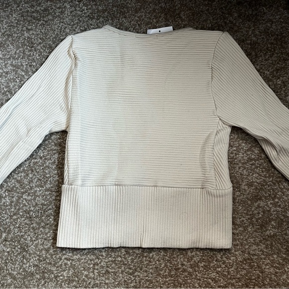 Forever 21 Beige Ribbed Surplice Crop Top - Picture 4 of 5